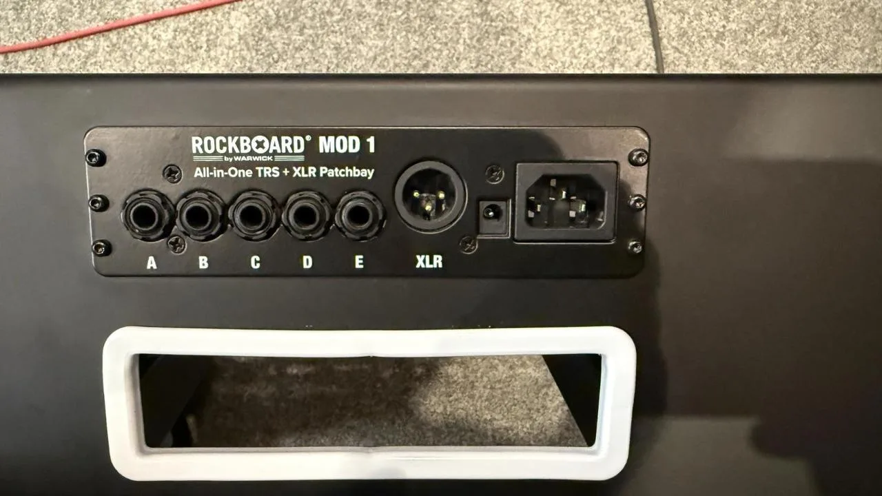Pedalboard + Rockboard MOD1