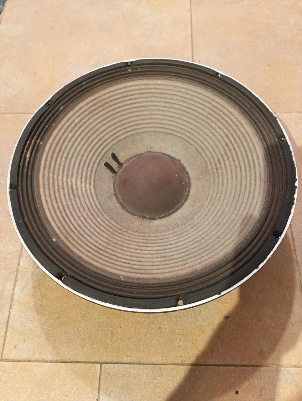 Prodám reproduktor JBL 2226H
