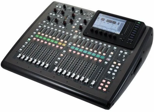 Koupím nefunkční/ rozbitý Behringer X32 compact