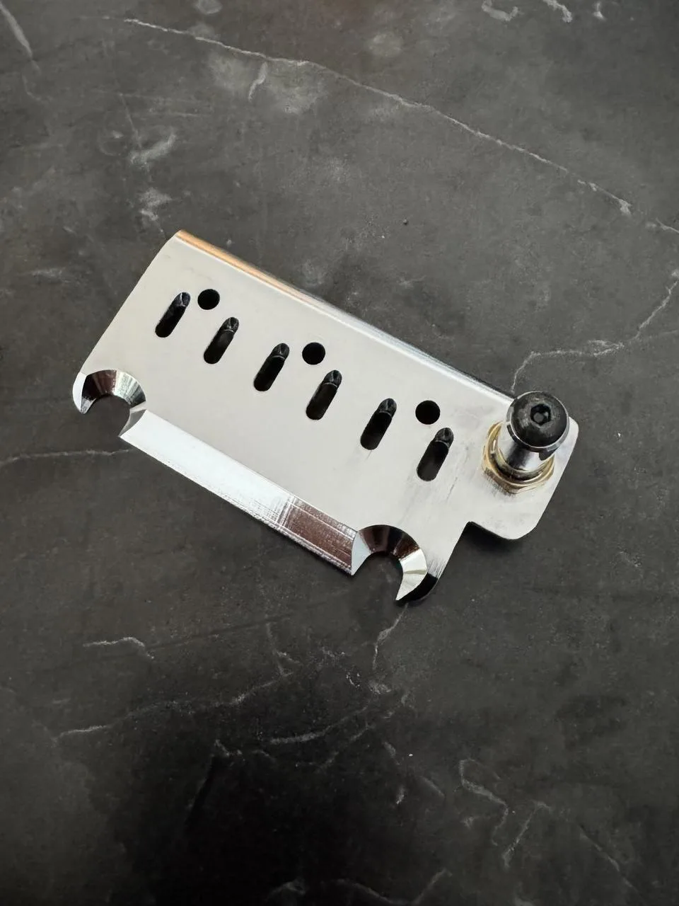 Gotoh 510TS-FE1-C Tremolo Base Plate NOVÉ