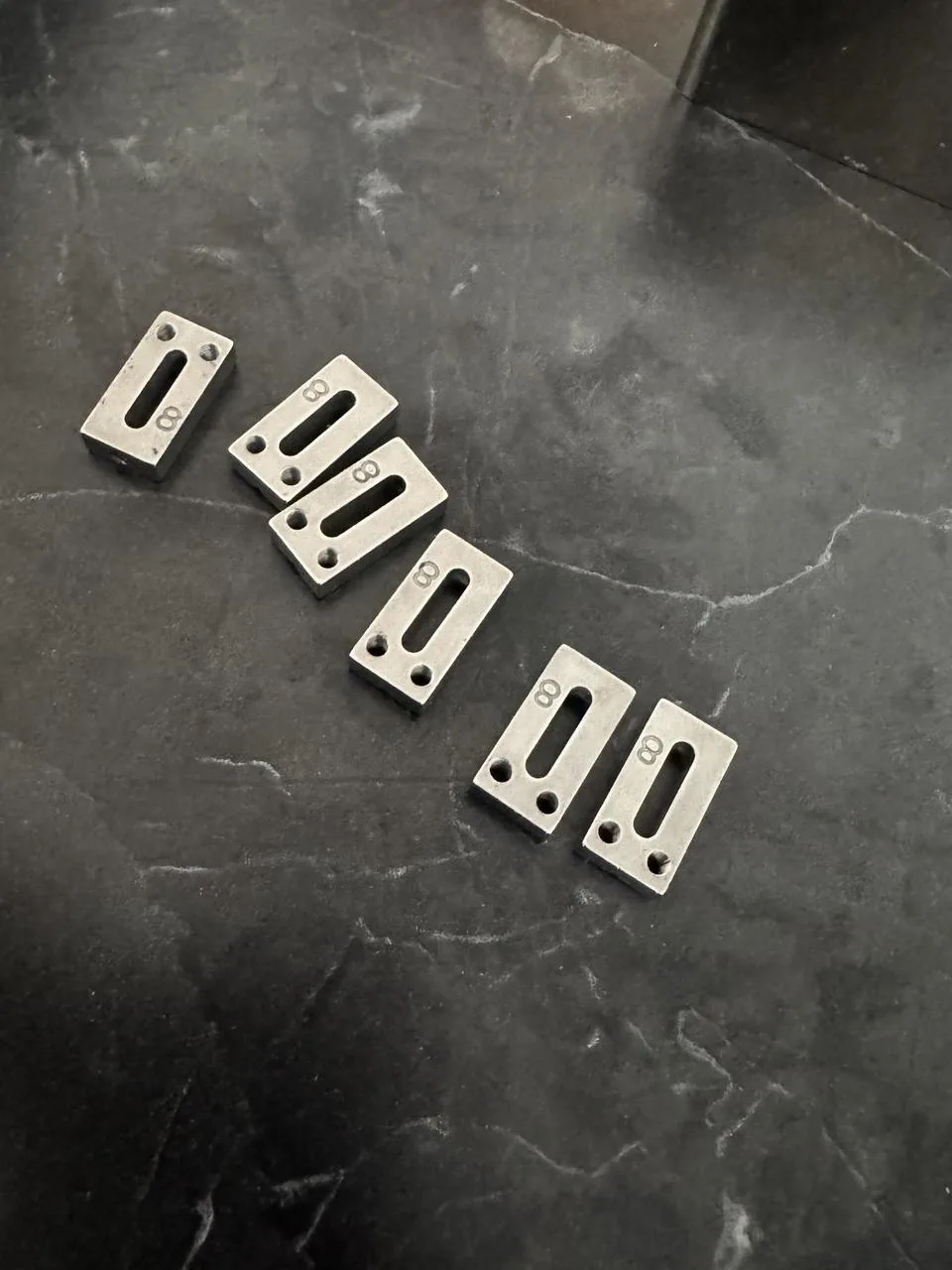 Saddles/Kameny pro tremolo typu Gotoh 510 a podobné