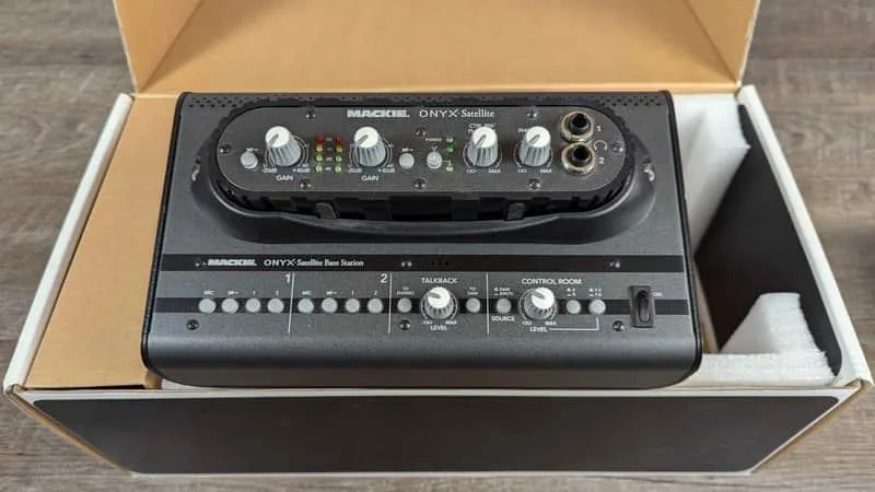 Mackie Onyx Satellite FireWire Audio Interface Base Station