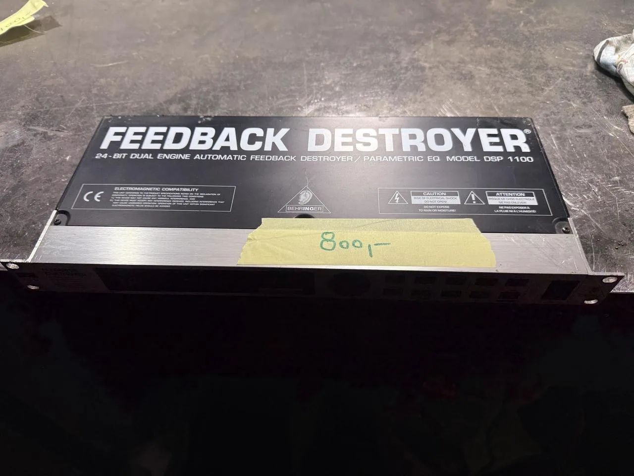 Feedback destroyer