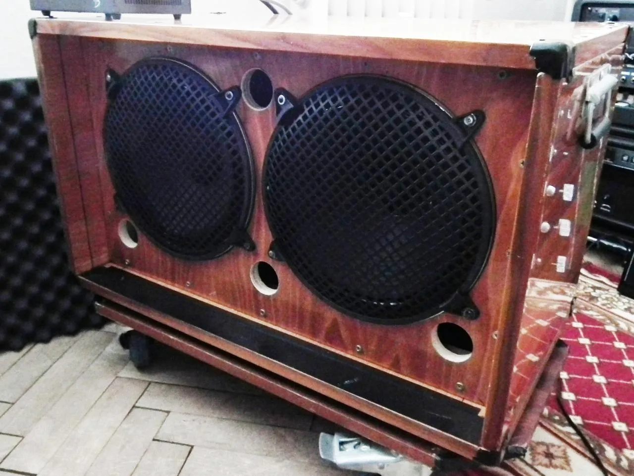 Predam Git. Reprobox 2x12