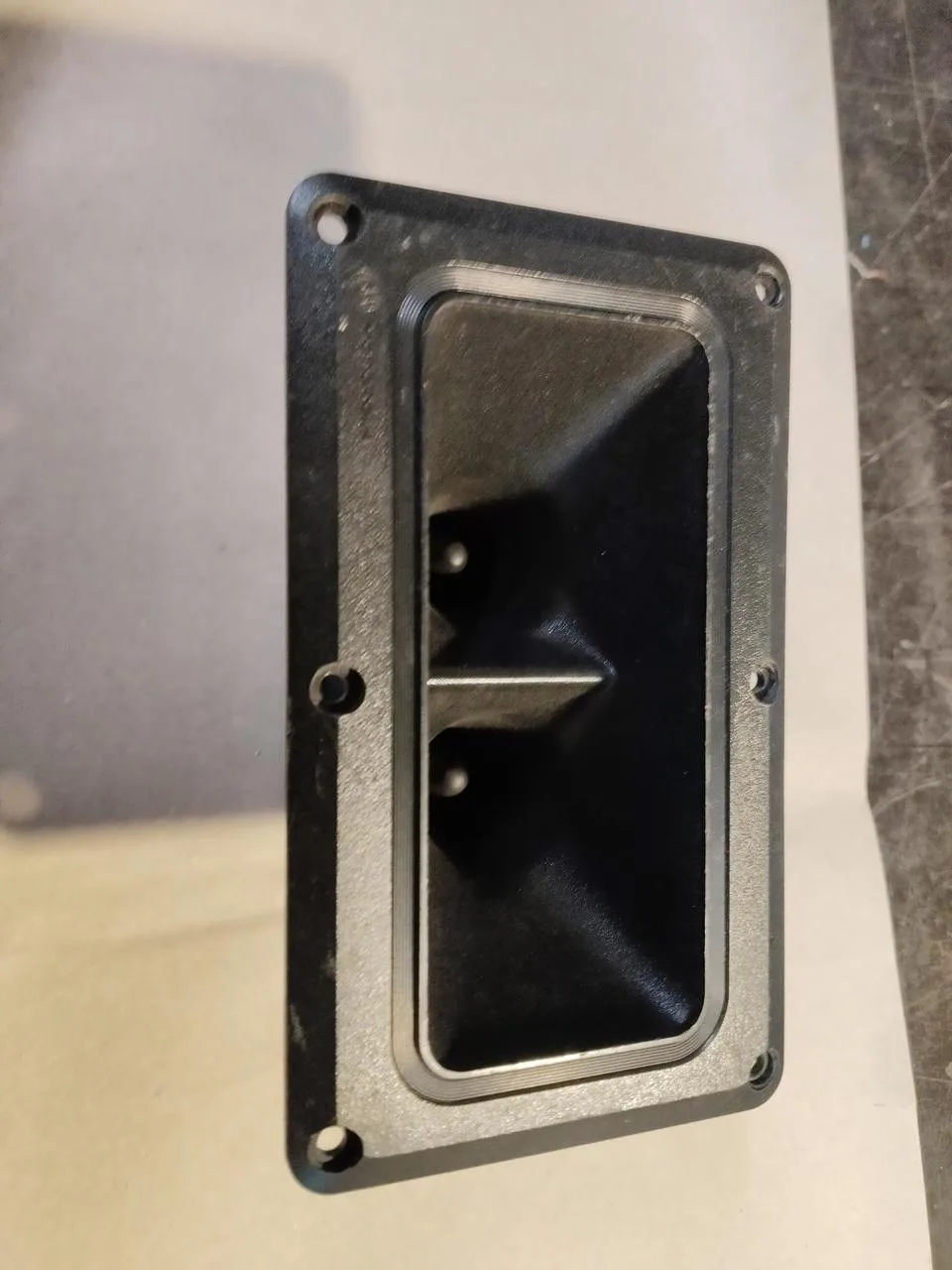 Zbytek stare repro Tesla, Toshiba atd, pro rekonstr. opravy
