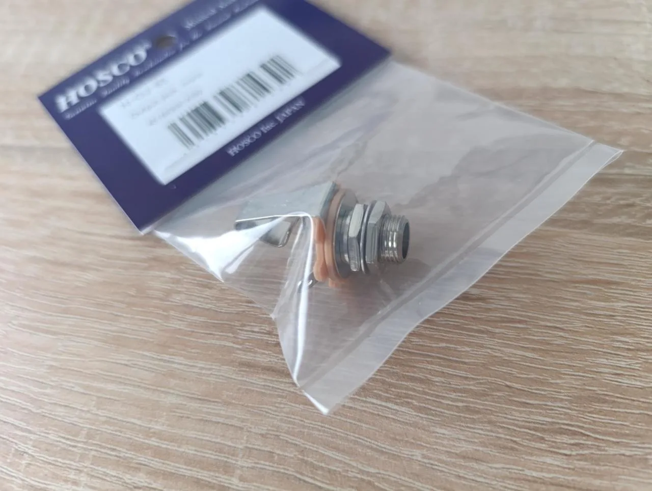 Kytarový hardware a nožní spínač