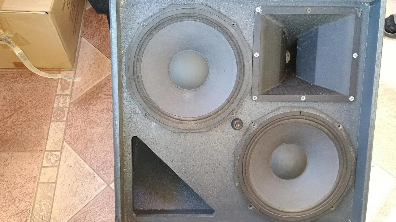 HK audio SM 212