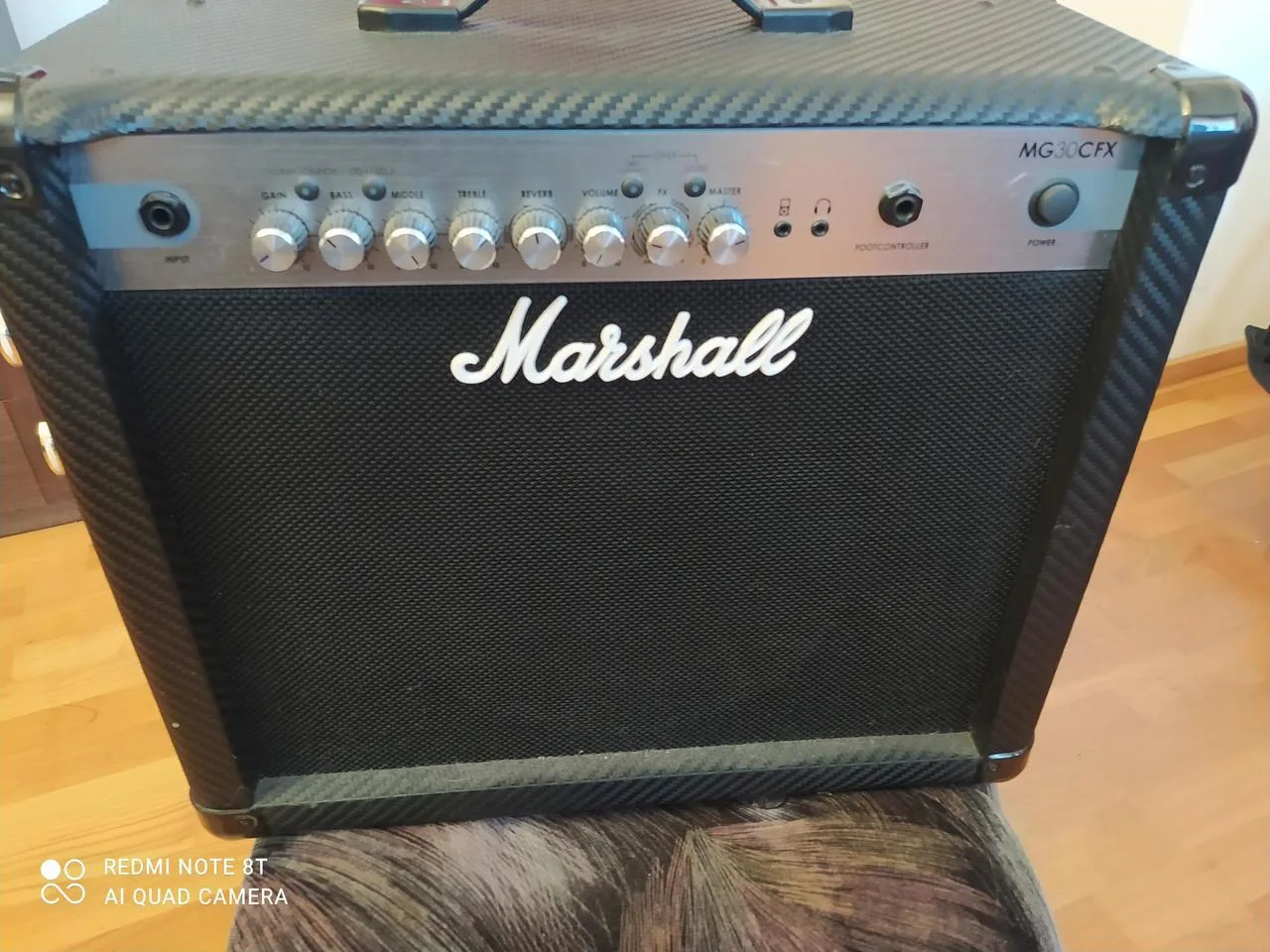 Komba Marshall MG30 a LINE 6 V120