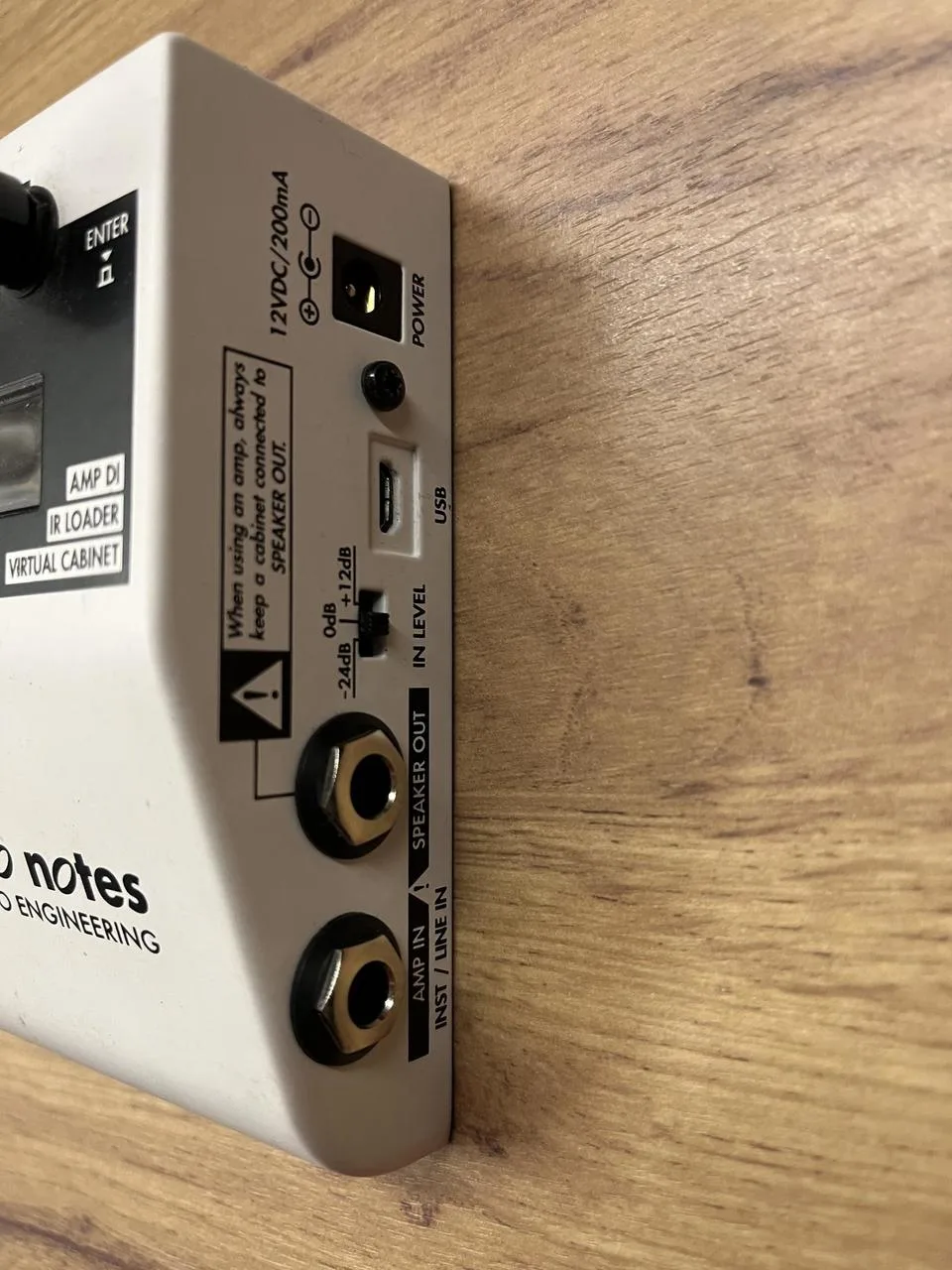 Two notes cab M