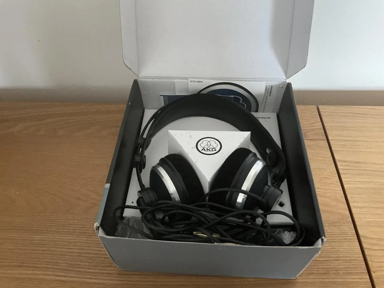 AKG K171 MKII