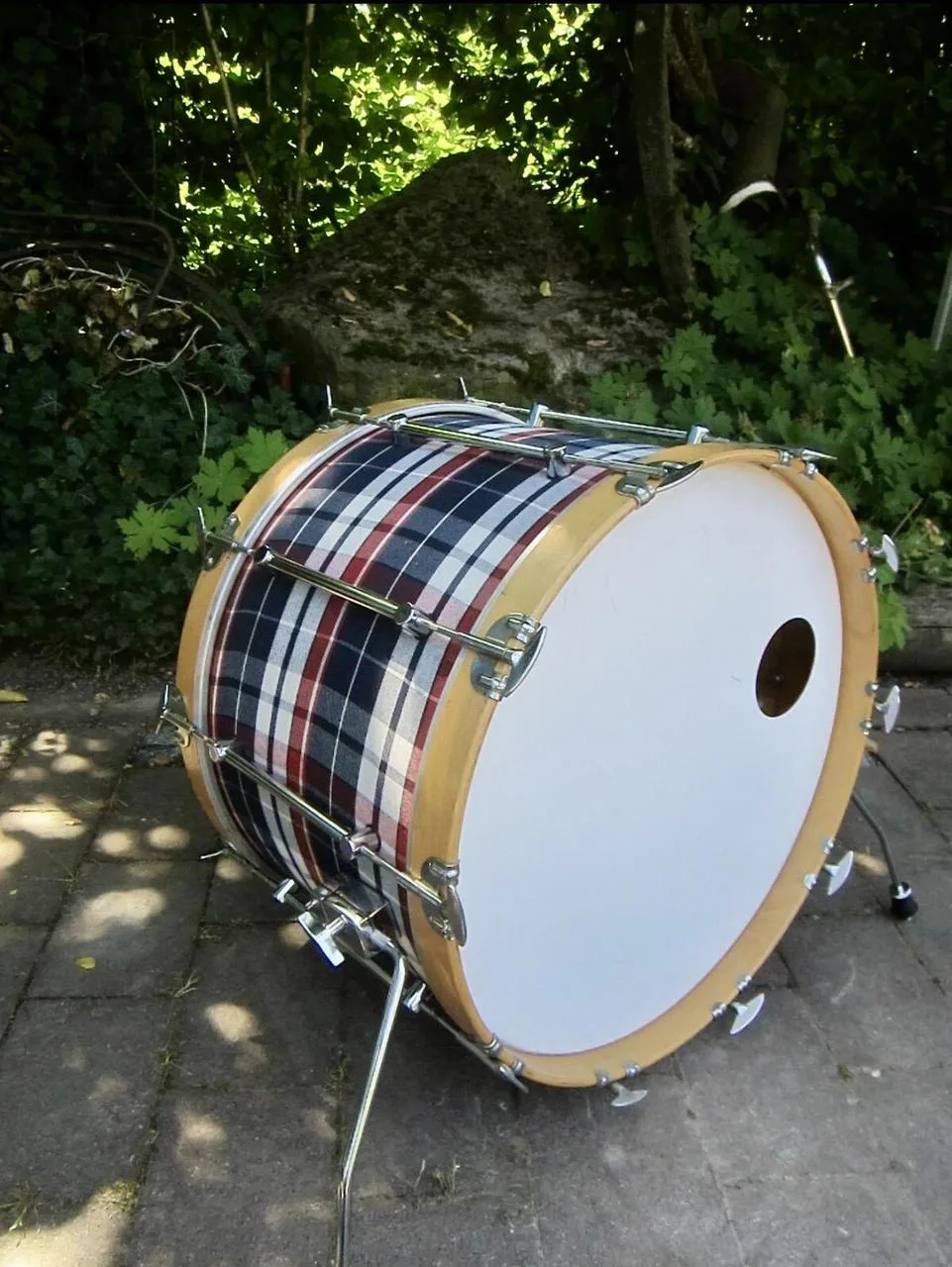 Prodám vintage custom Pearl Fiberglass 22”x14” 70s Pearl