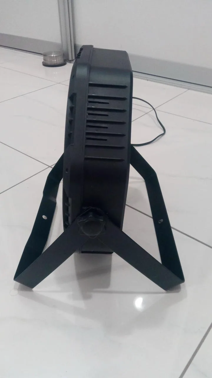 LED megaPAR 84x3W RGB - NOVE