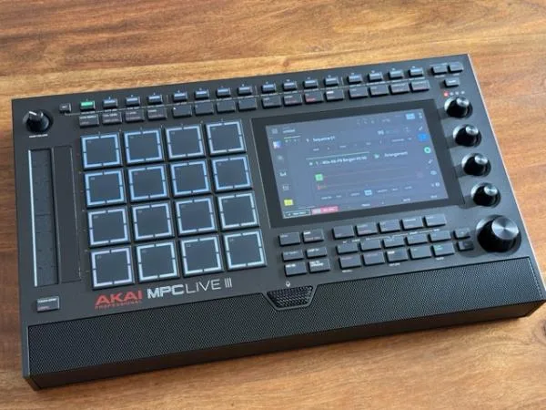 Akai MPC Live III