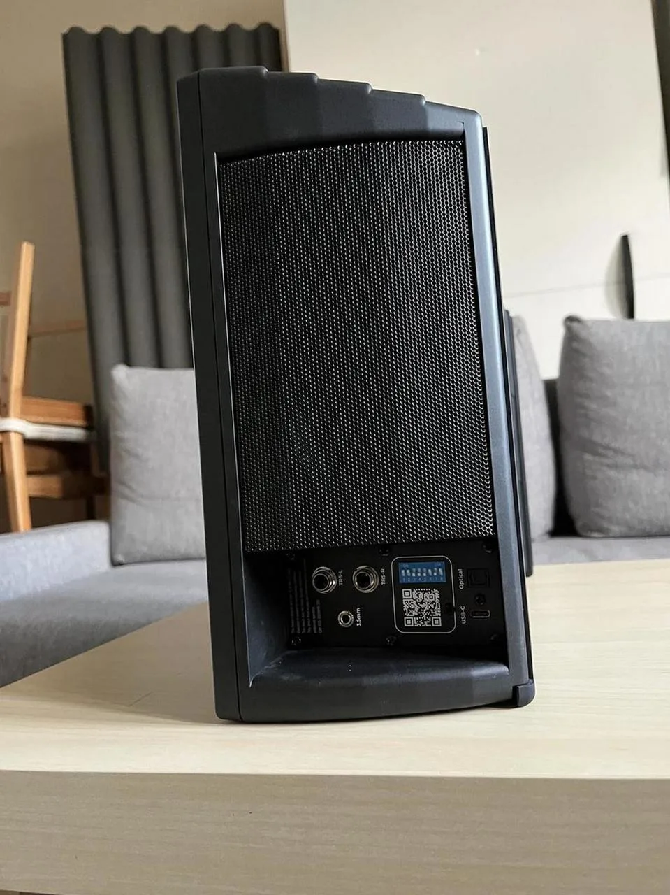Jarní úklid. Kali Audio IN-UNF