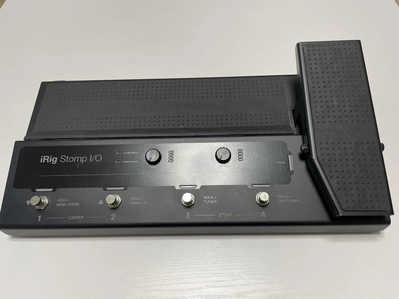 IK Multimedia iRig Stomp I/O USB pedalboard controller audio
