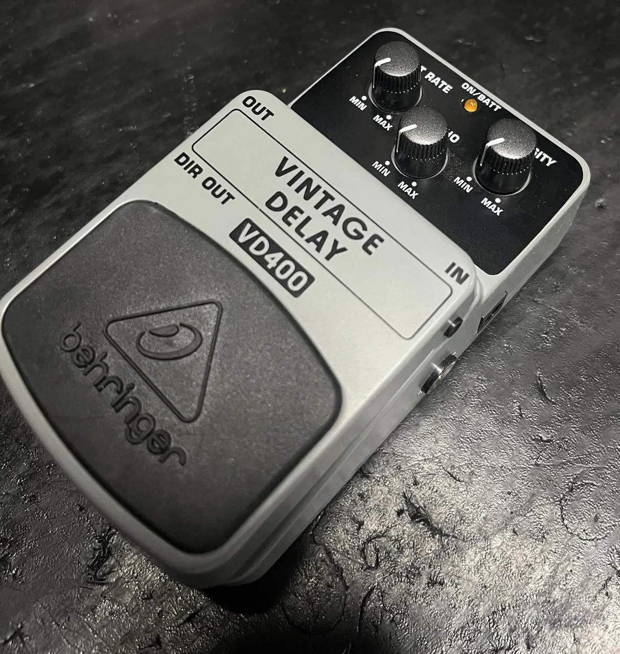 Behringer Vintage Delay (VD400)