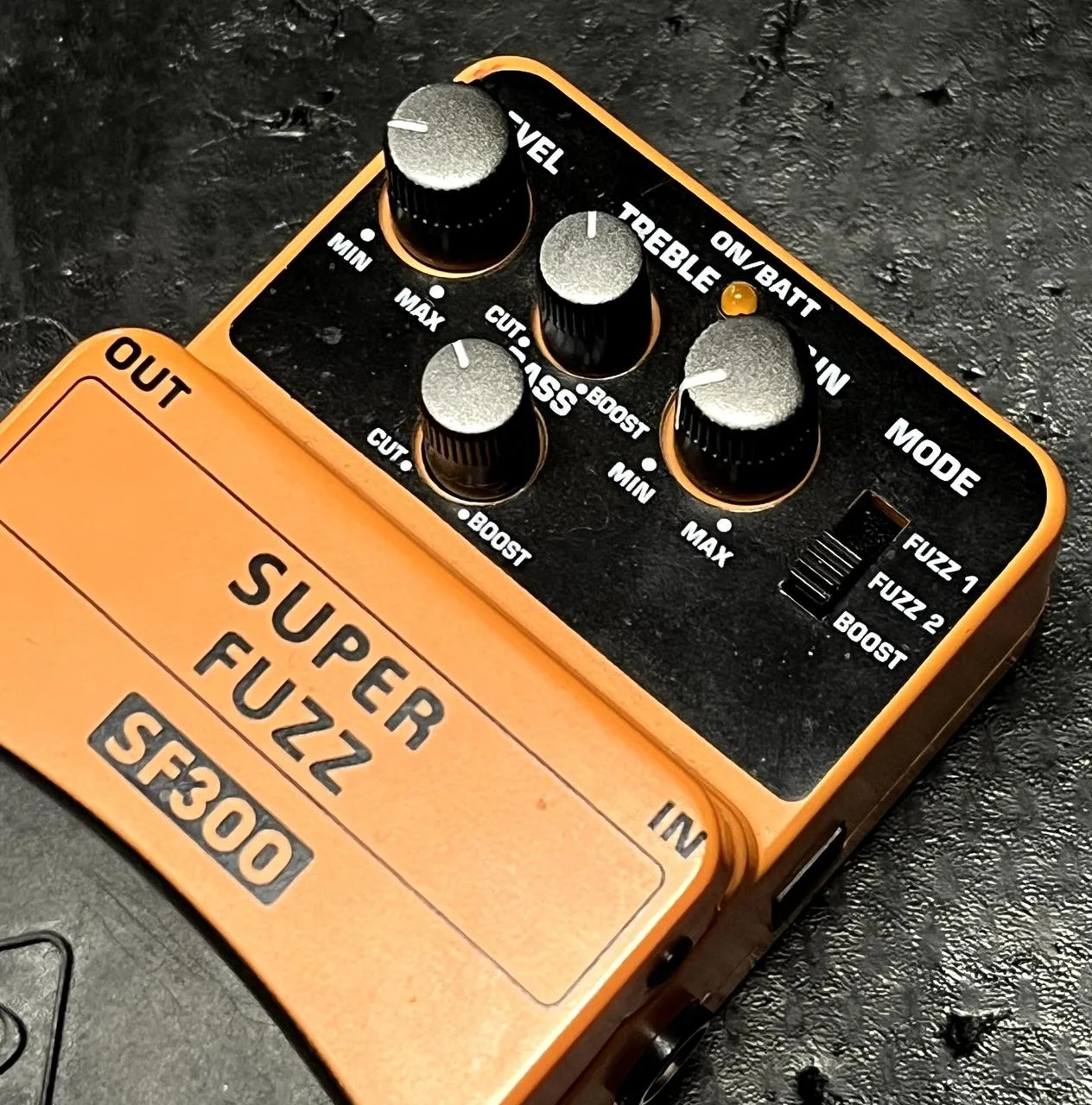 Behringer Super Fuzz (SF300)