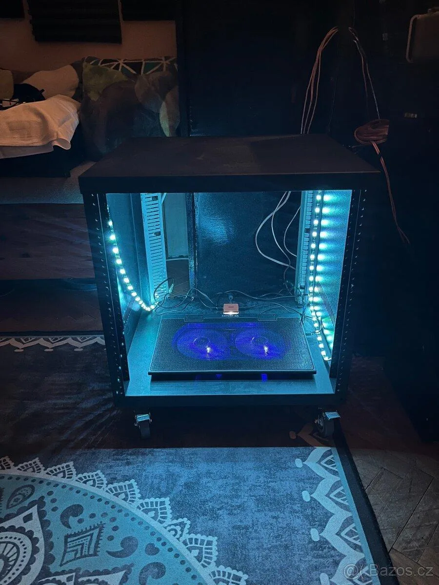 Prodám Shure Rack 19'