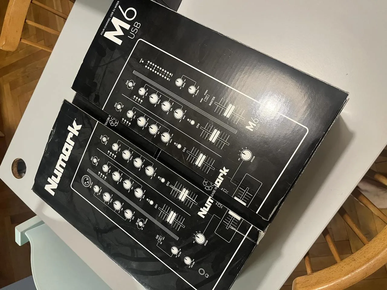 Numark M6 USB - mixpult
