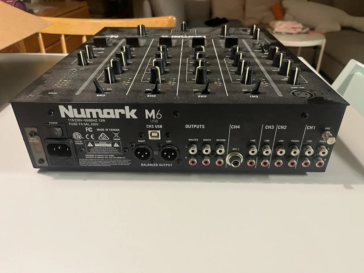 Numark M6 USB - mixpult
