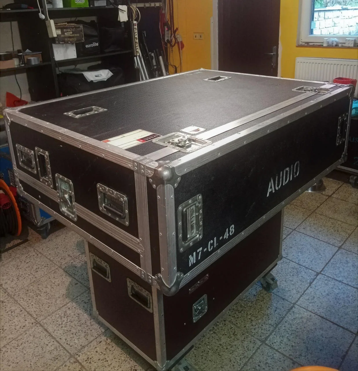 Prodám YAMAHA M7CL-48 ES vč. 3x SB168