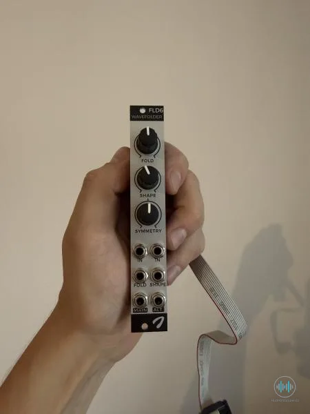 Fold 6  - Joranalogue Audio Design