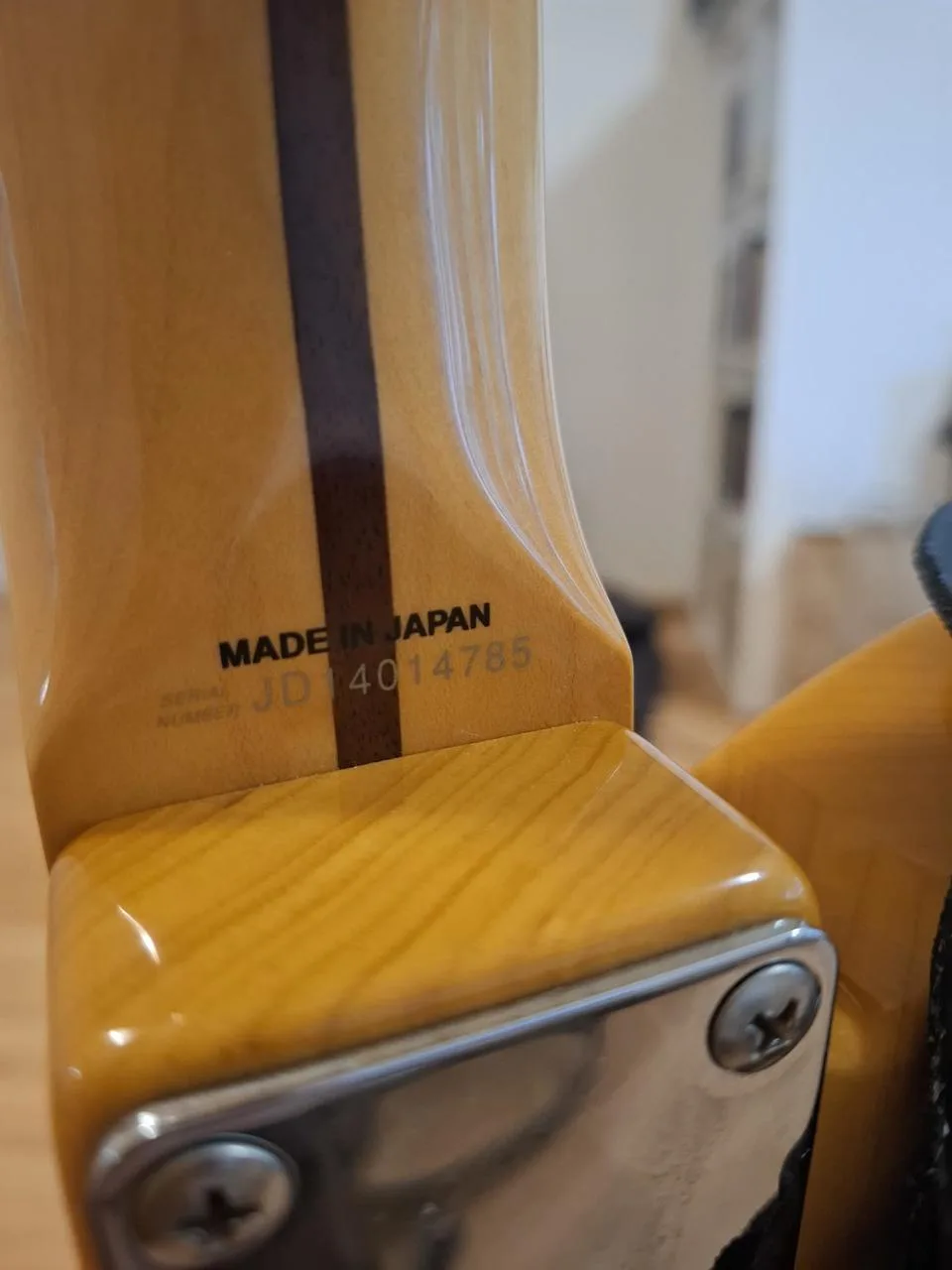 PRODÁM FENDER TELECASTER MIJ