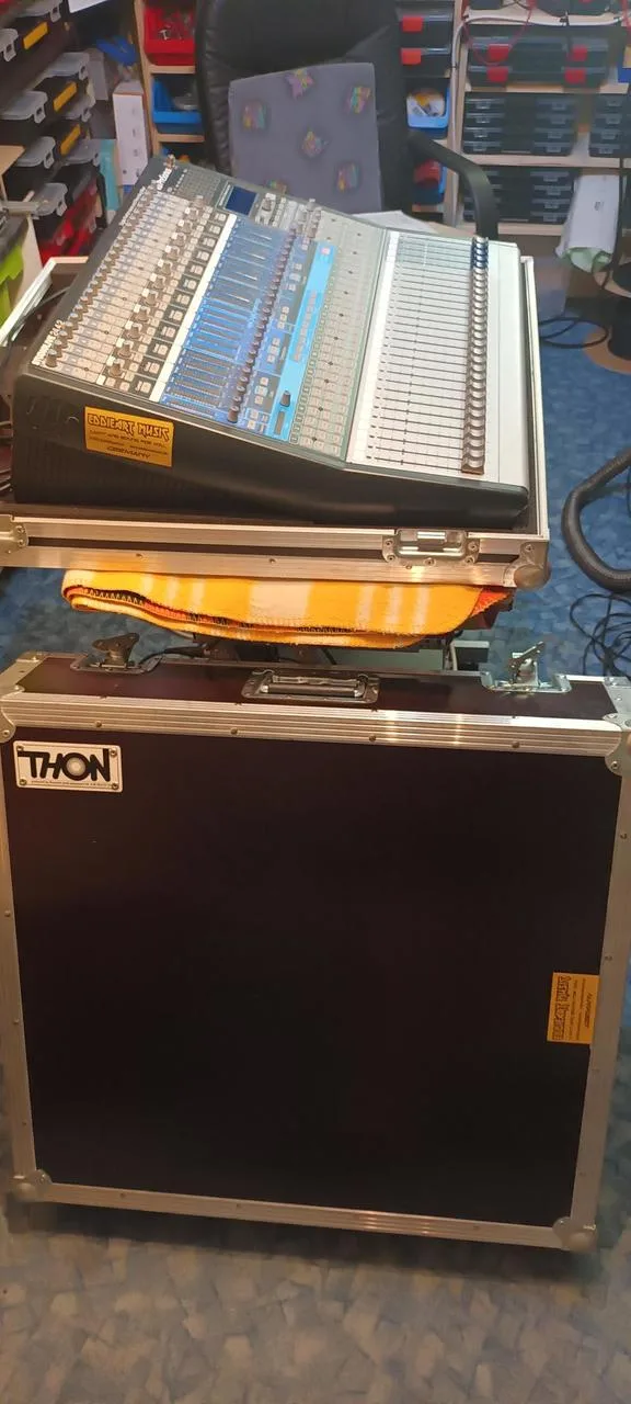 PreSonus Studiolive 24.4.2 + Case + Software