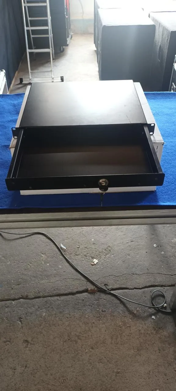 Suple 1HE do Rack