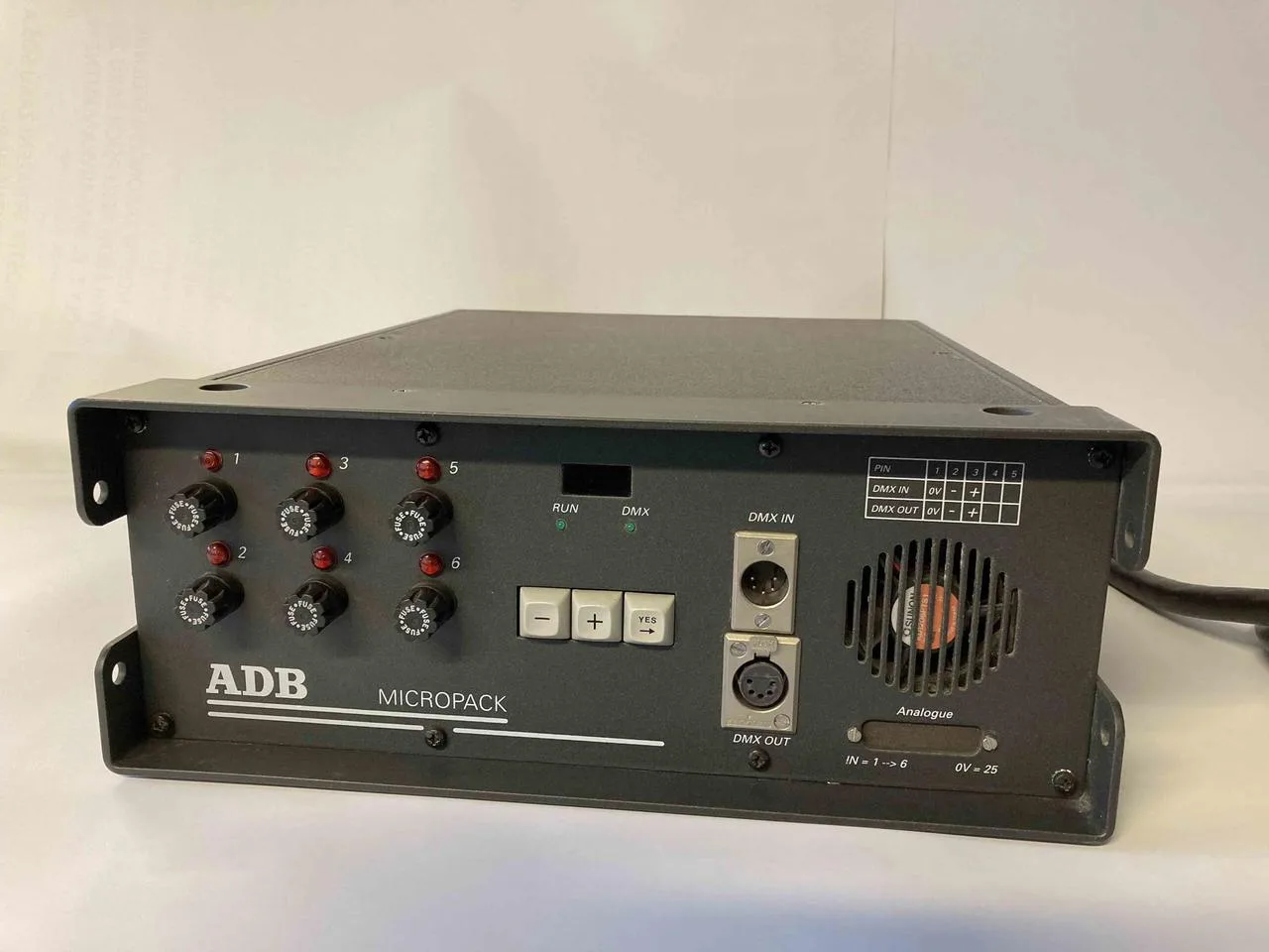 Stmívač ADB Micropack 6x 2kW DMX Dimmerpack