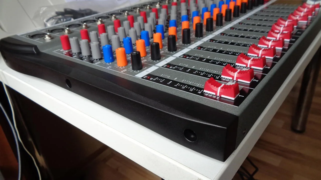 Mix 12 kanál Depusheng