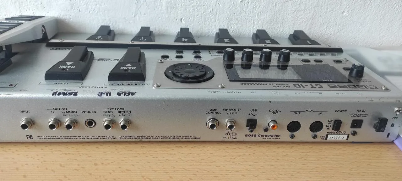 Boss GT-10