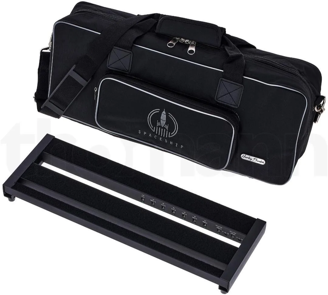 Pedalboard s integrovanou baterií, zdrojem, taškou a patch k