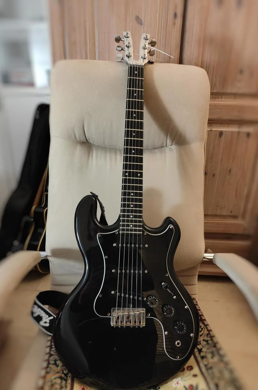 Elektrická kytara Kramer DMZ 3000, MADE IN USA, r. 1979