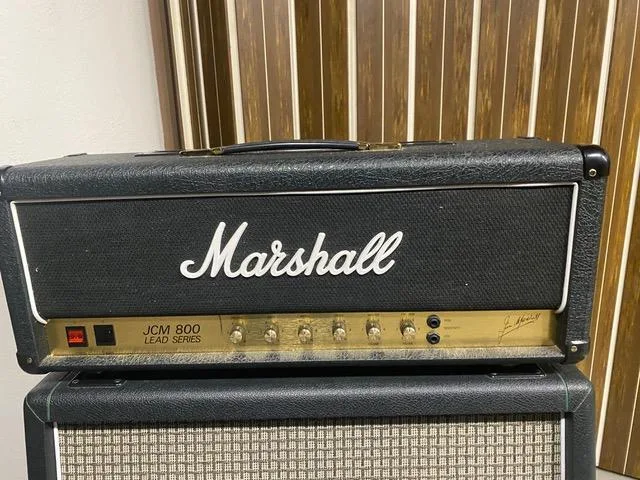 Marshall 1960AX Celestion G12 M