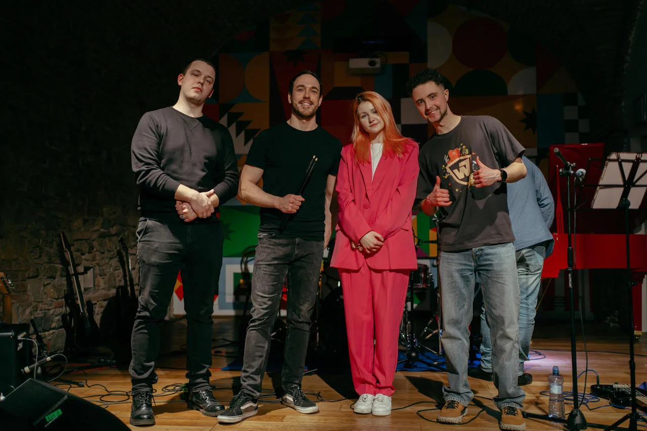 Výuka hry na bicí pro dospělé Praha
