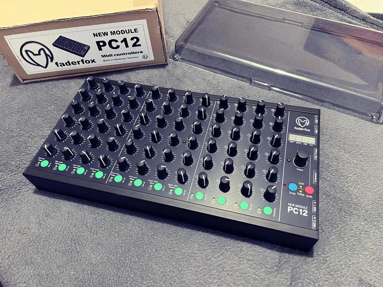 MIDI kontroler FaderFox PC12 + decksaver