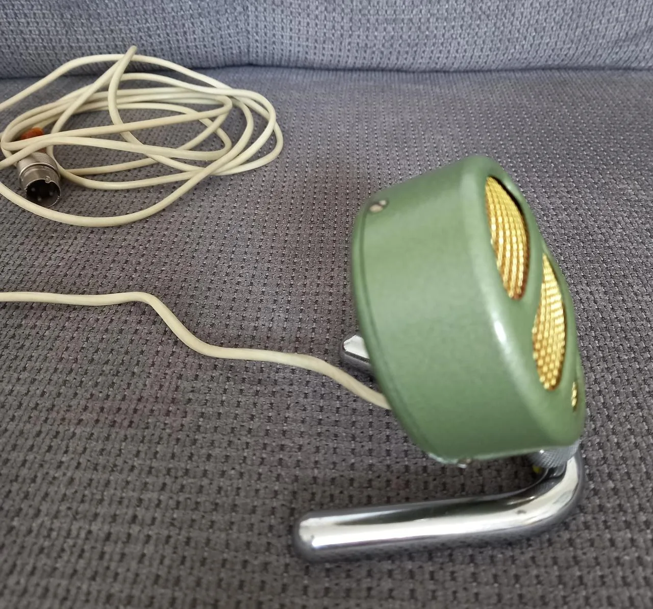 Tesla Mikrofon AMK 101 1959