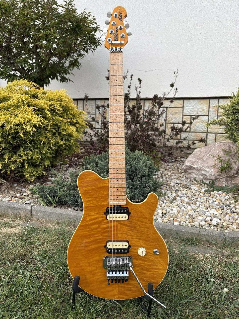 Ernie Ball Musicman Axis