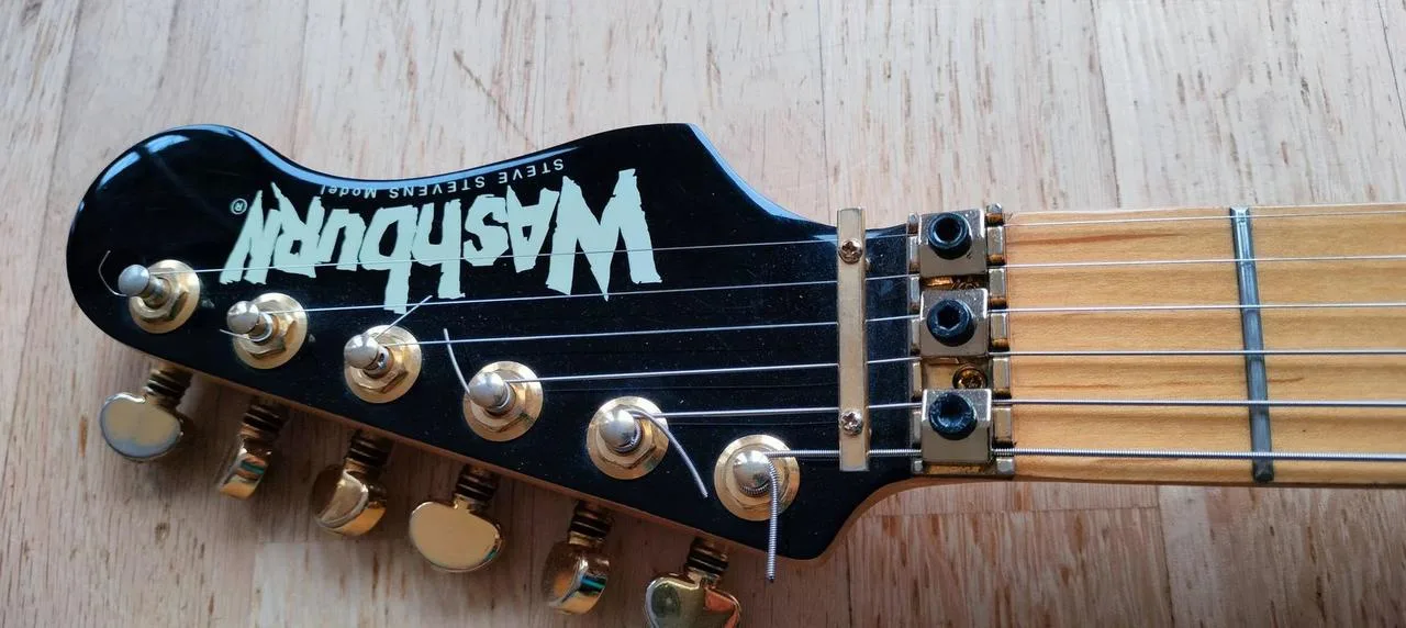 Washburn SS40 Steve Stevens
