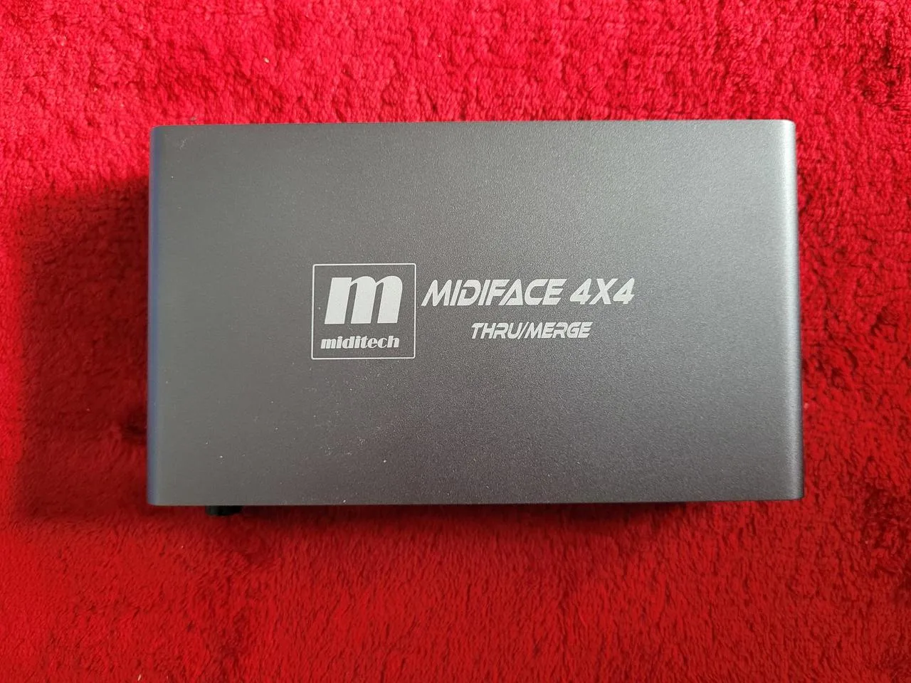 Miditech MIDIface 4x4 thru/merge