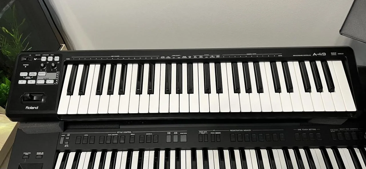 Roland A-49