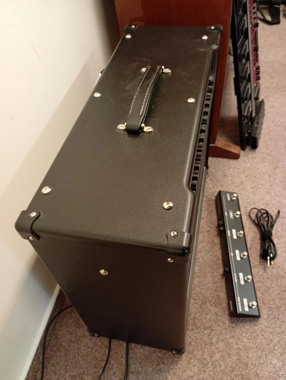 Boss katana artist gen 2 s footswitch.