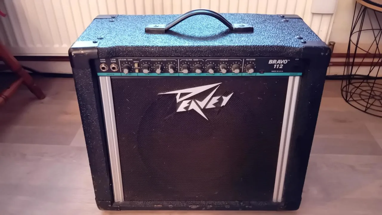 Celolampové kombo Peavey Bravo 112