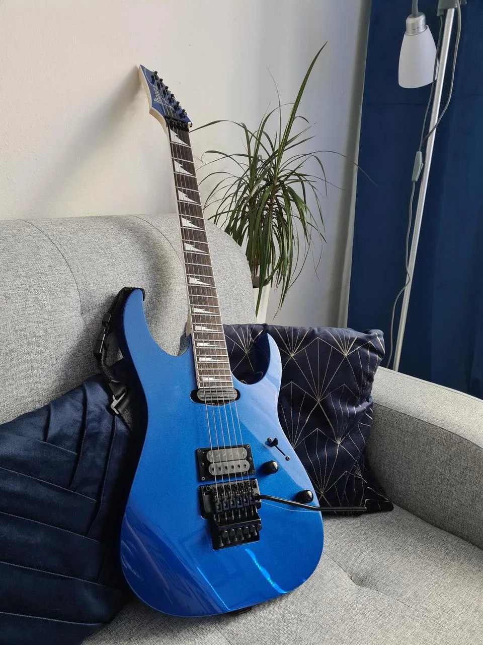 Ibanez RG565R Laser Blue
