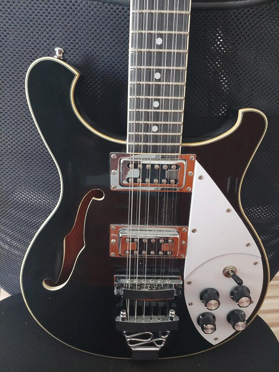 Harley Benton RB-612BK