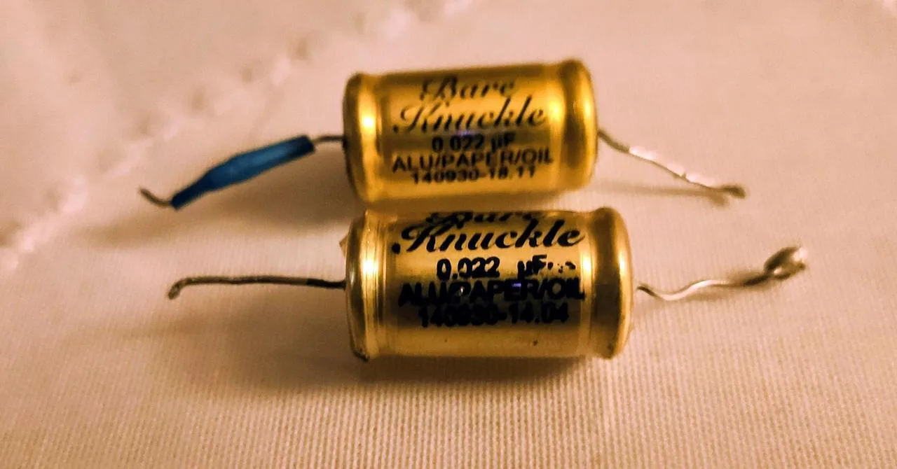 BARE KNUCKLE KONDENZÁTORY 0.022 UF
