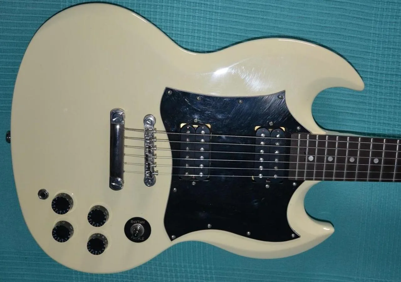 Kytara Epiphone SG, doprava na výd. místo v ceně