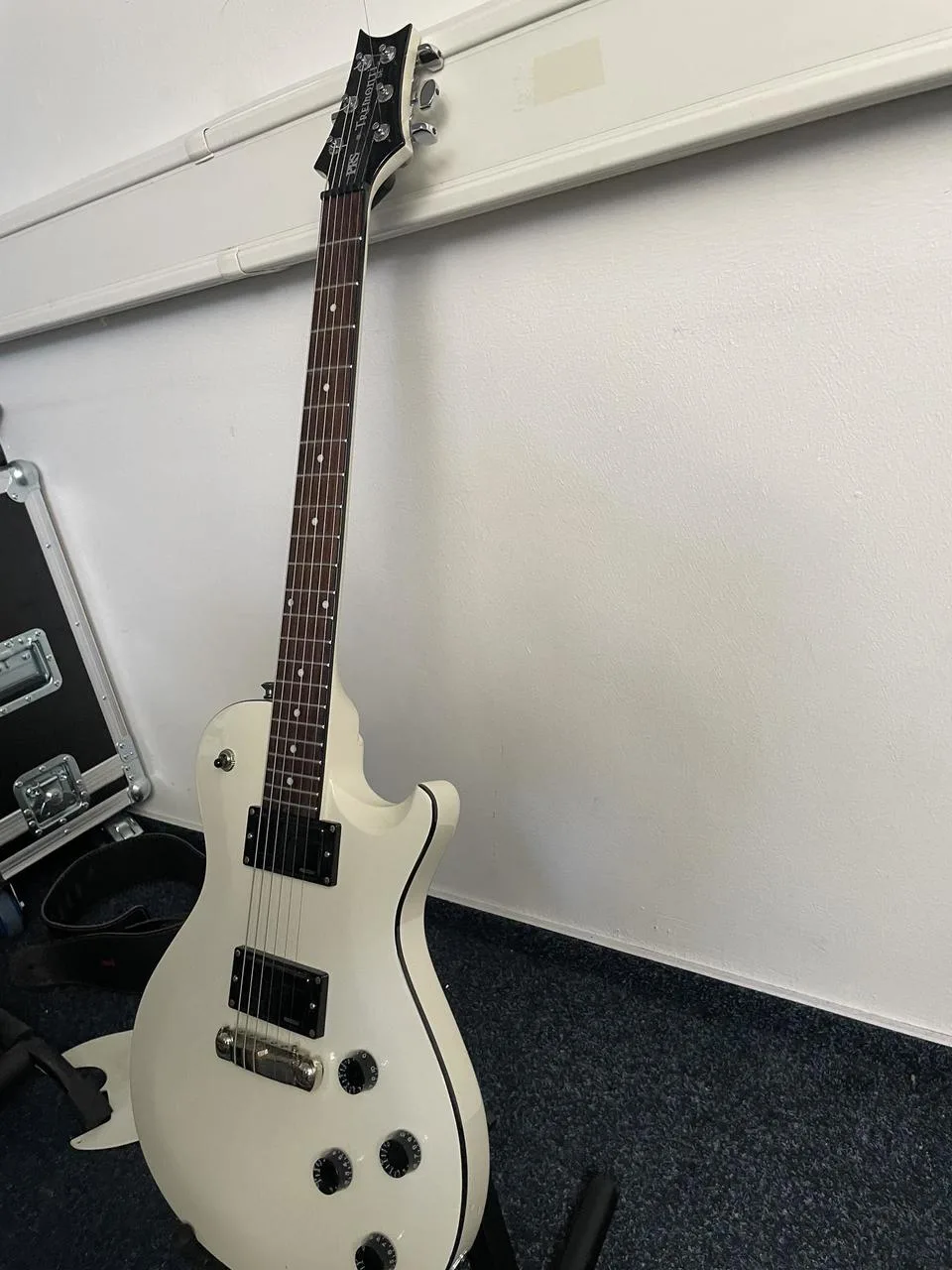 Prs se Tremonti Korea  spěchá