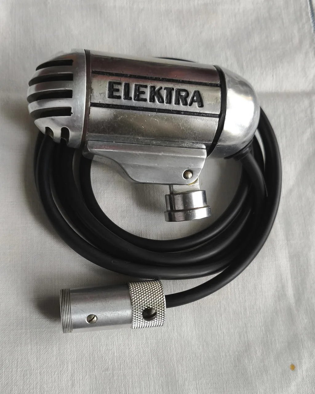 ELEKTRA AKG DYN 60 sběratelsky cenný mikrofon ze 40. let 20.